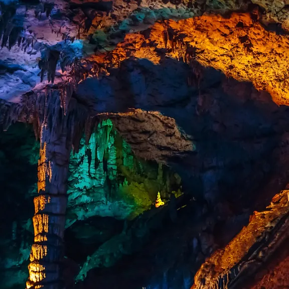 Фотография 2 - Азишская пещера, термальные источники