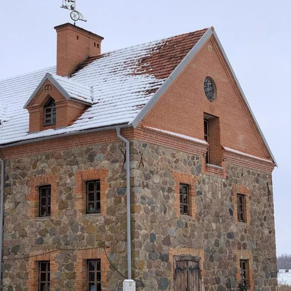 Фотография 2 - Лидский замок, туристический комплекс «Вольный мельник» + дегустация