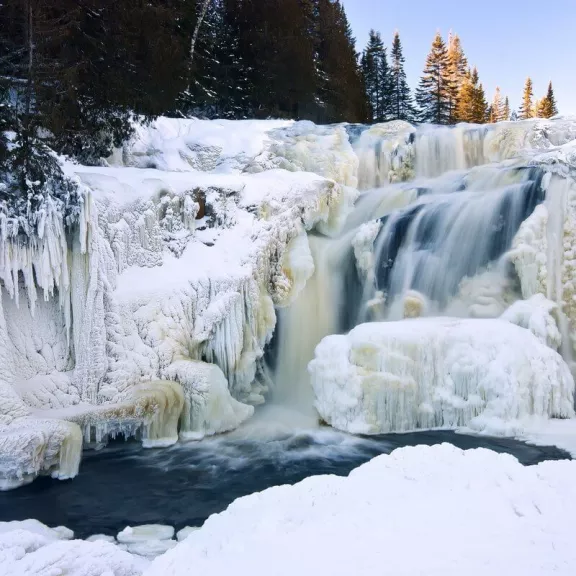 Фотография 1 - Посещение комплекса «Долина Водопадов», встреча Нового года