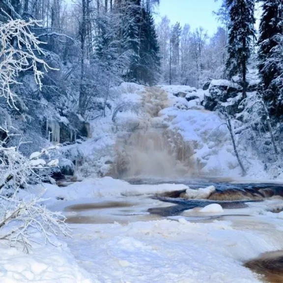 Фотография 2 - Экскурсия к водопаду Белые мосты. Отправление в Минск